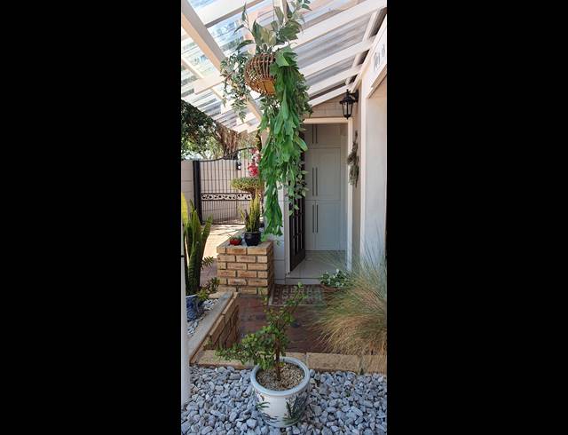 3 BEDROOM HOUSE FOR SALE IN LEVYVALE